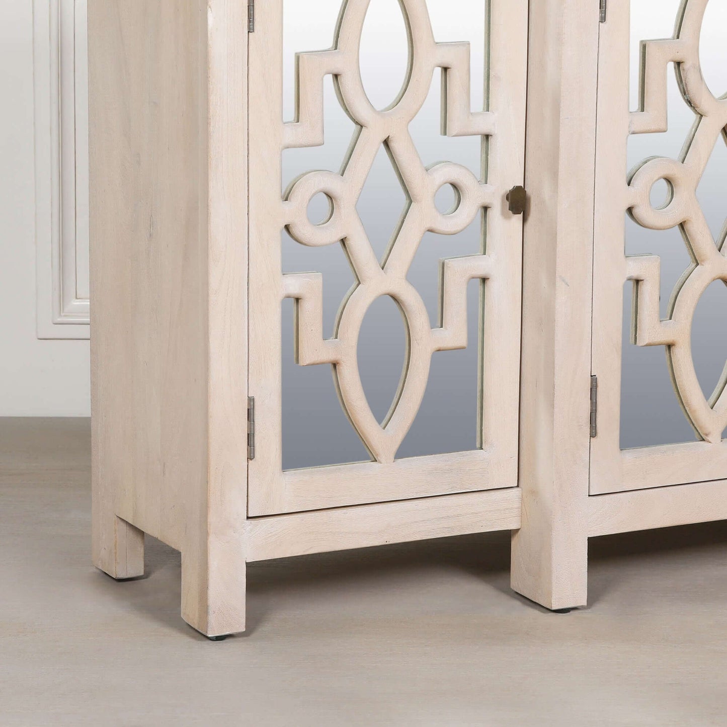 Rustic Blanche Wooden 4 Door Mirrored Sideboard with Brass Handles