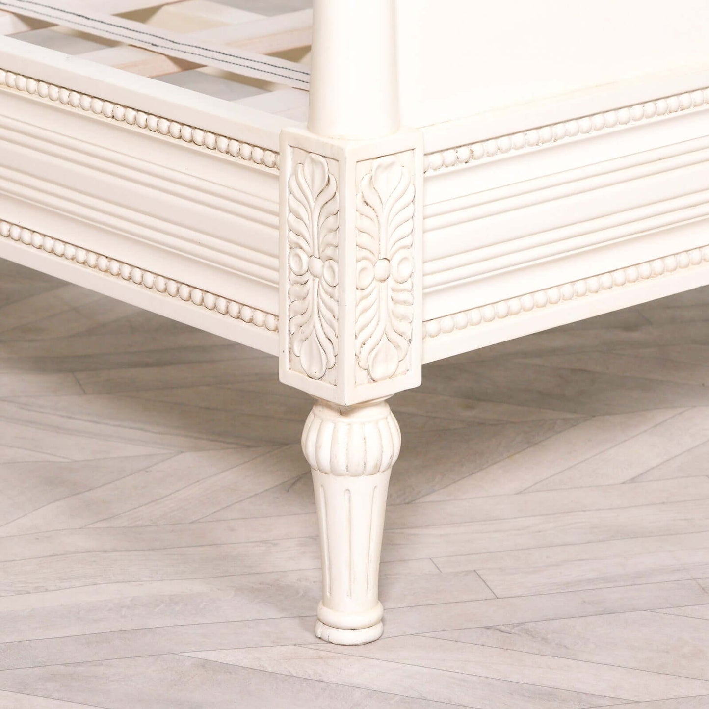 Aged Ivory Single 3ft Bed French Style