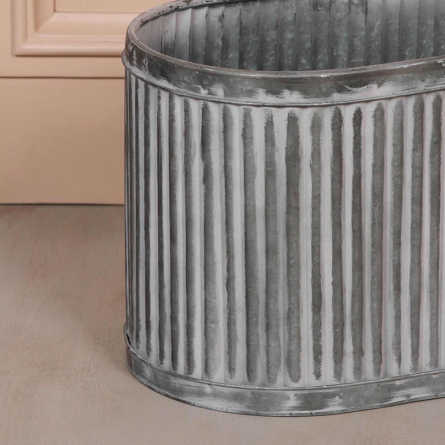 Ribbed Metal Planter - Large
