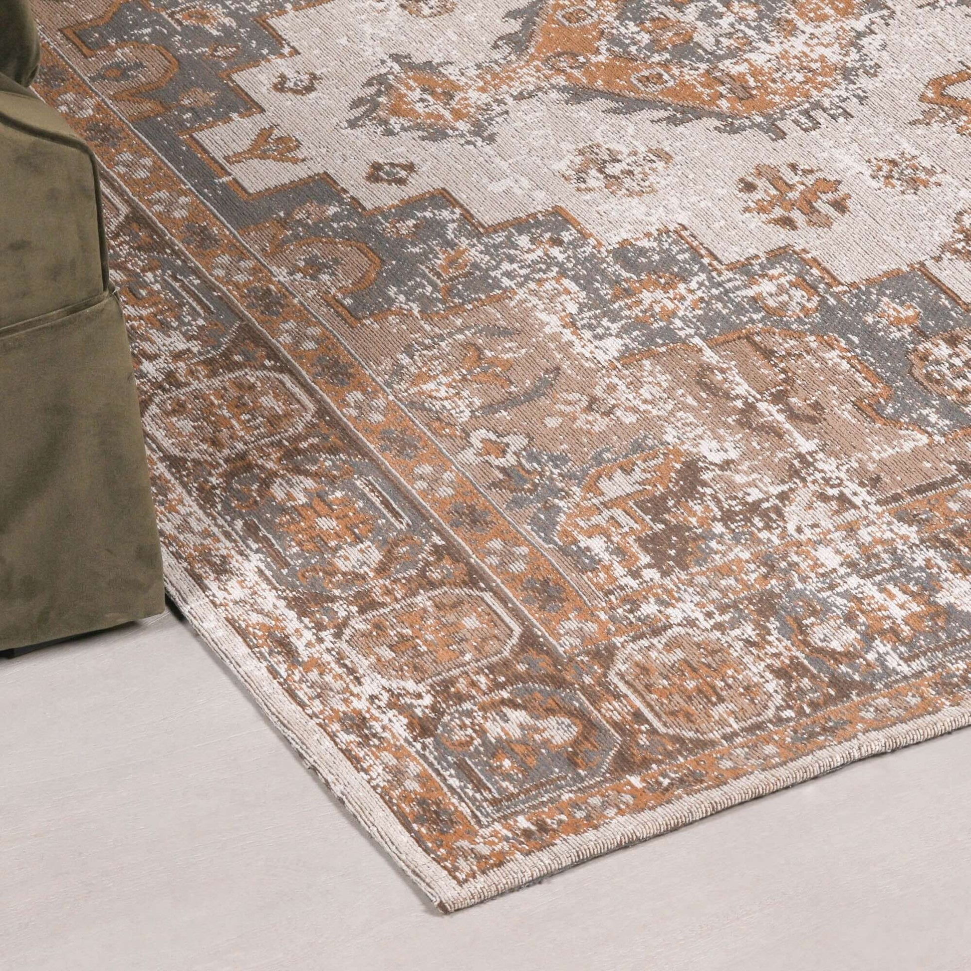 Brown Chenille Rug 170x120cm