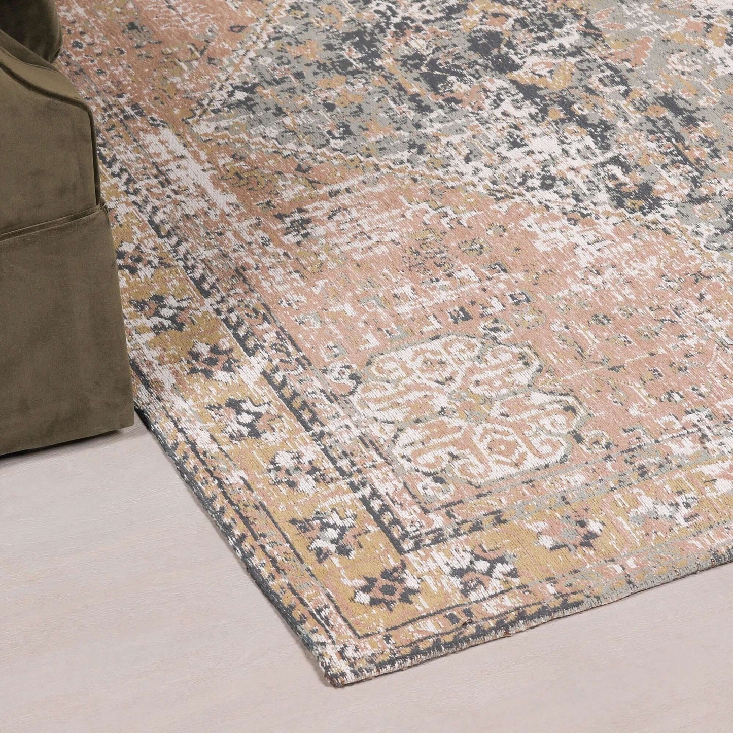 Marine Pink Chenille Washed Rug 170x120cm