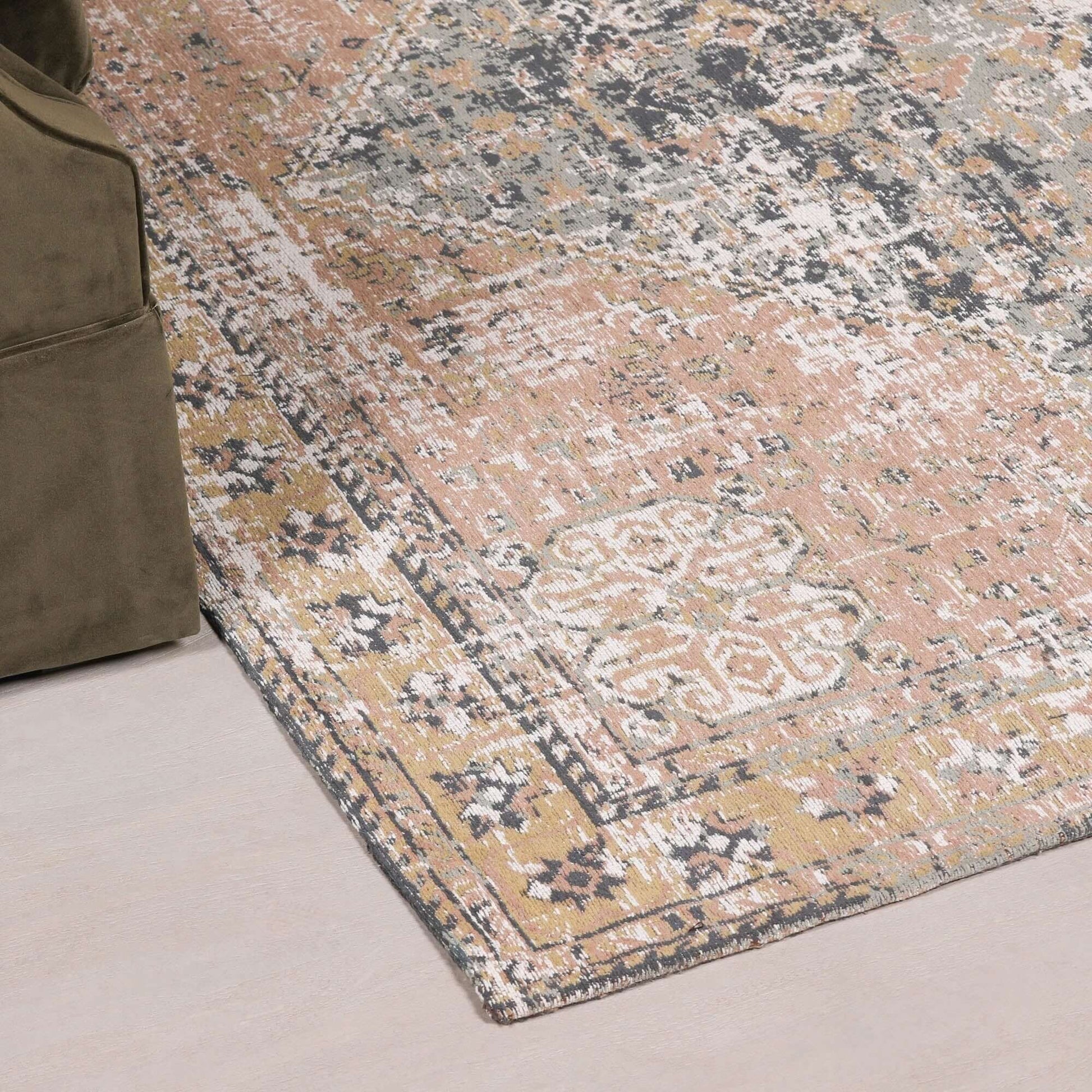 Marine Pink Chenille Washed Rug 170x120cm