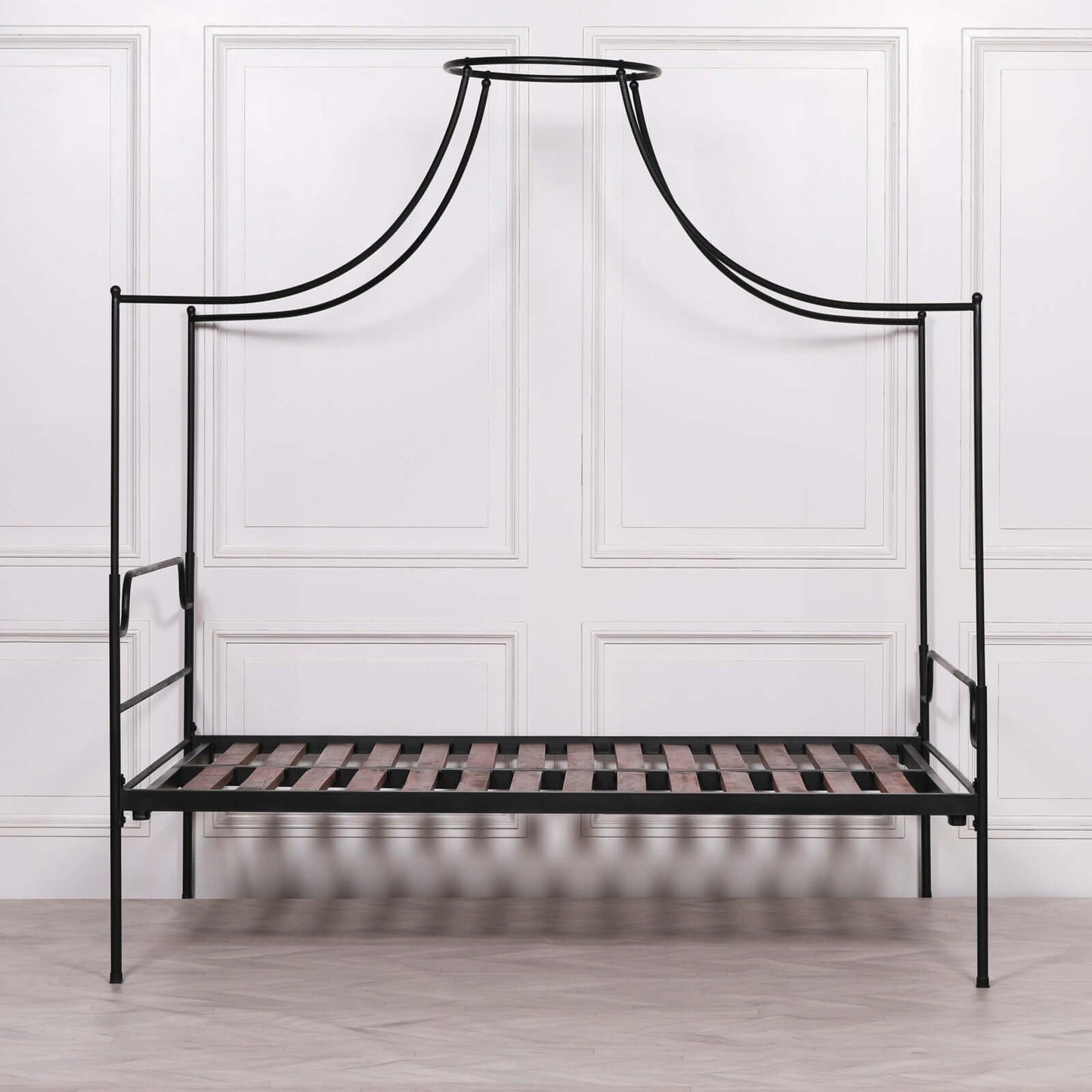 Black Iron 4ft6 Double Size Poster Bed