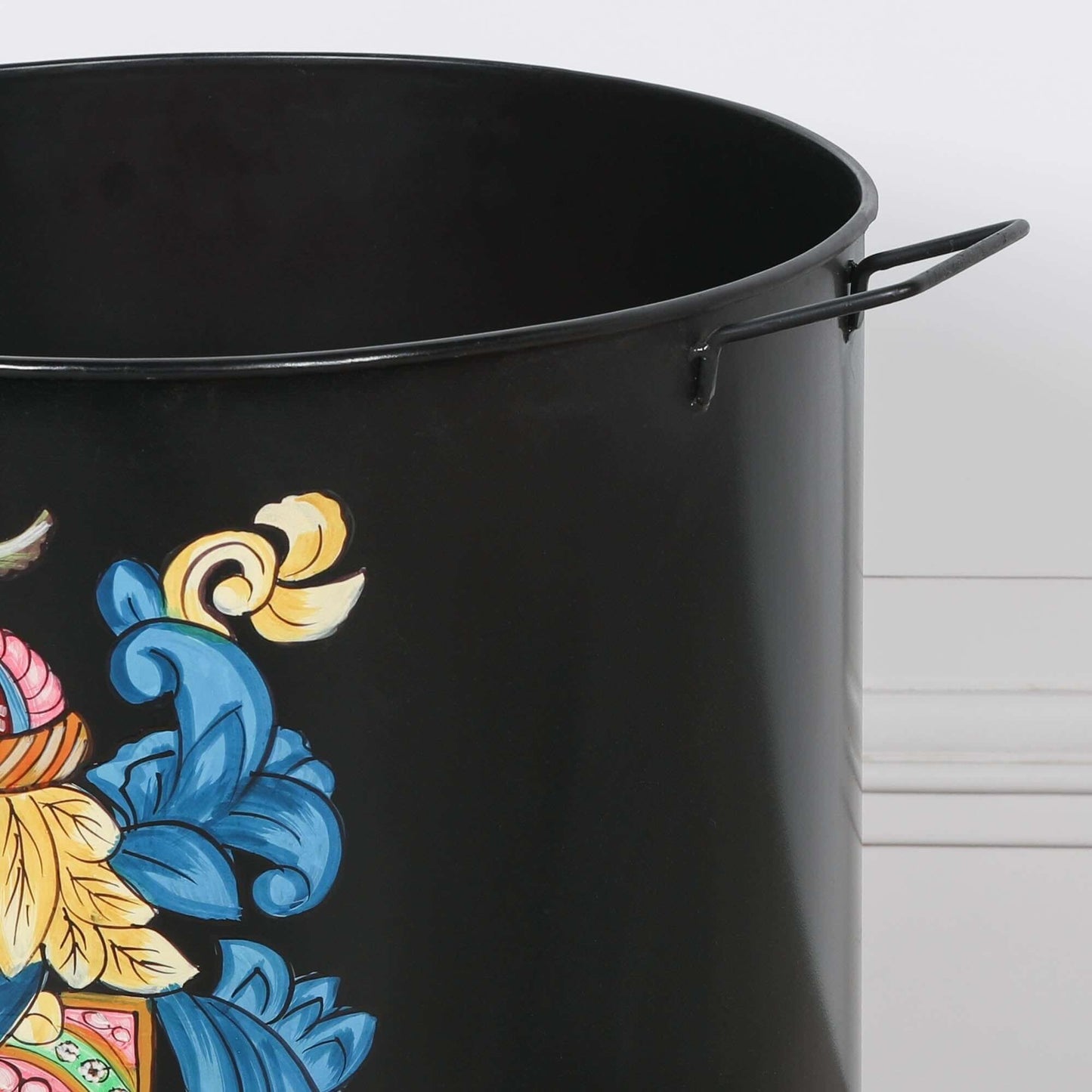 Black Painted Iron Heavy Duty Log Bucket
