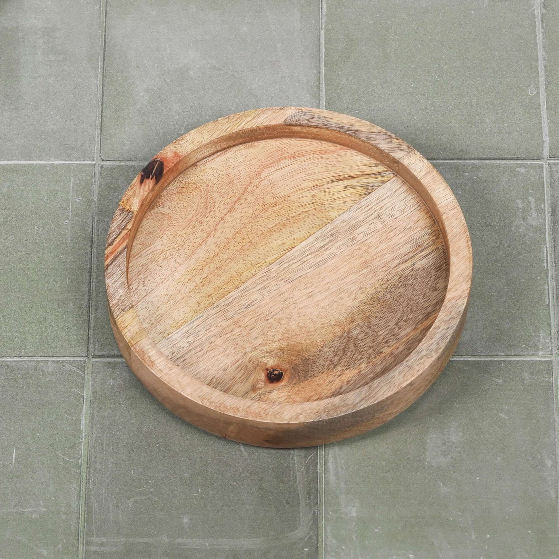 Round 20cm Wooden Tray made of mango wood, measuring H3 x dia. 20.5cm, perfect for serving.