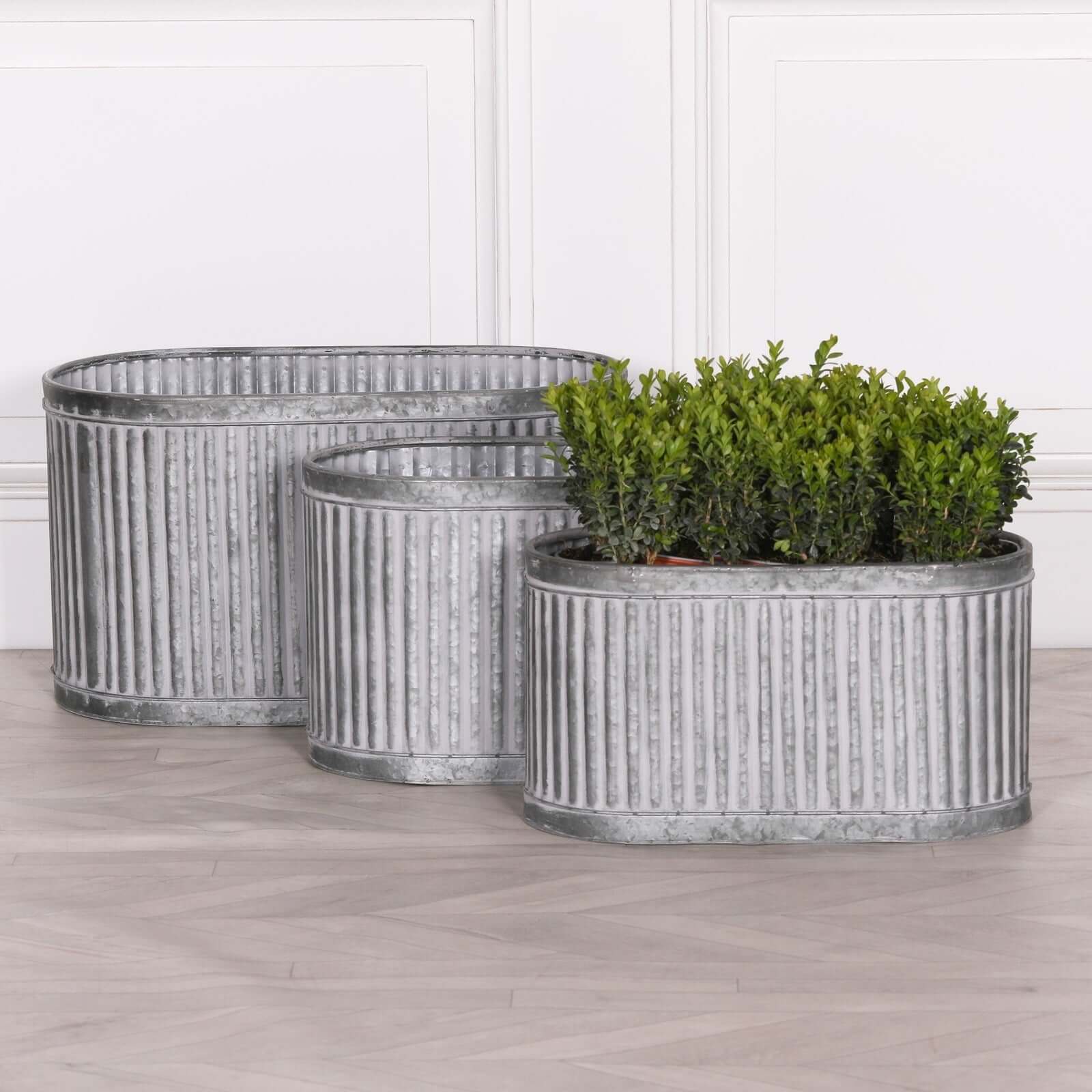 Ribbed Metal Planter - Large