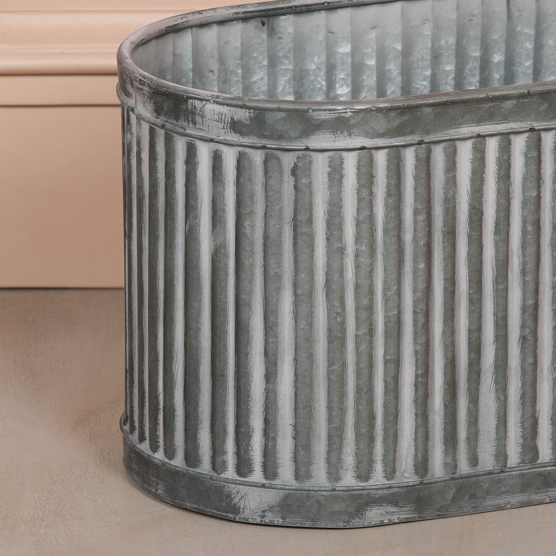 Ribbed Metal Planter - Medium
